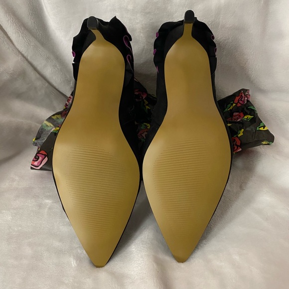 ***NEW*** Betsey Johnson Boots - Picture 3 of 5